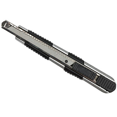 Ніж сегментний Montero  XD-909