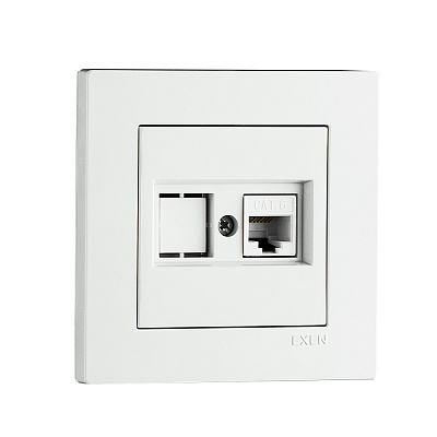Механизм компьютерной розетки компьютерная без заземления EXEN Karell IP20 белый 290-000103-253