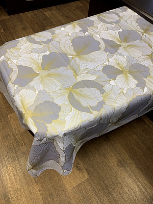 Скатертина Ірис 2-шарова (ПВХ) 137x100 см мульті Даріана