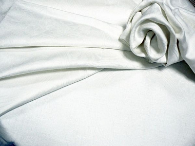 Скатерть жаккардовая льняная 140x180 см белый Галерея льна 