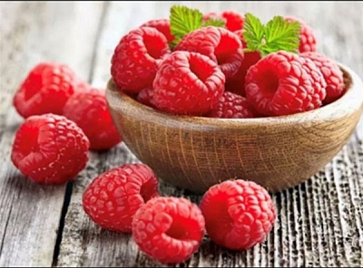 Набор для творчества со стразами на подрамнике Натюрморт с малиной 30x40 см (У) GoToArt 