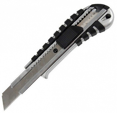 Нож канцелярский Axent 18 мм 6901-А 