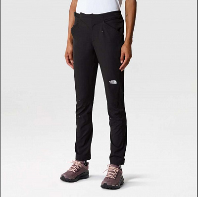 Брюки THE NORTH FACE W AO WINTER SLIM STRAIGHT PANT NF0A7Z8BJK31 р. 8 черный